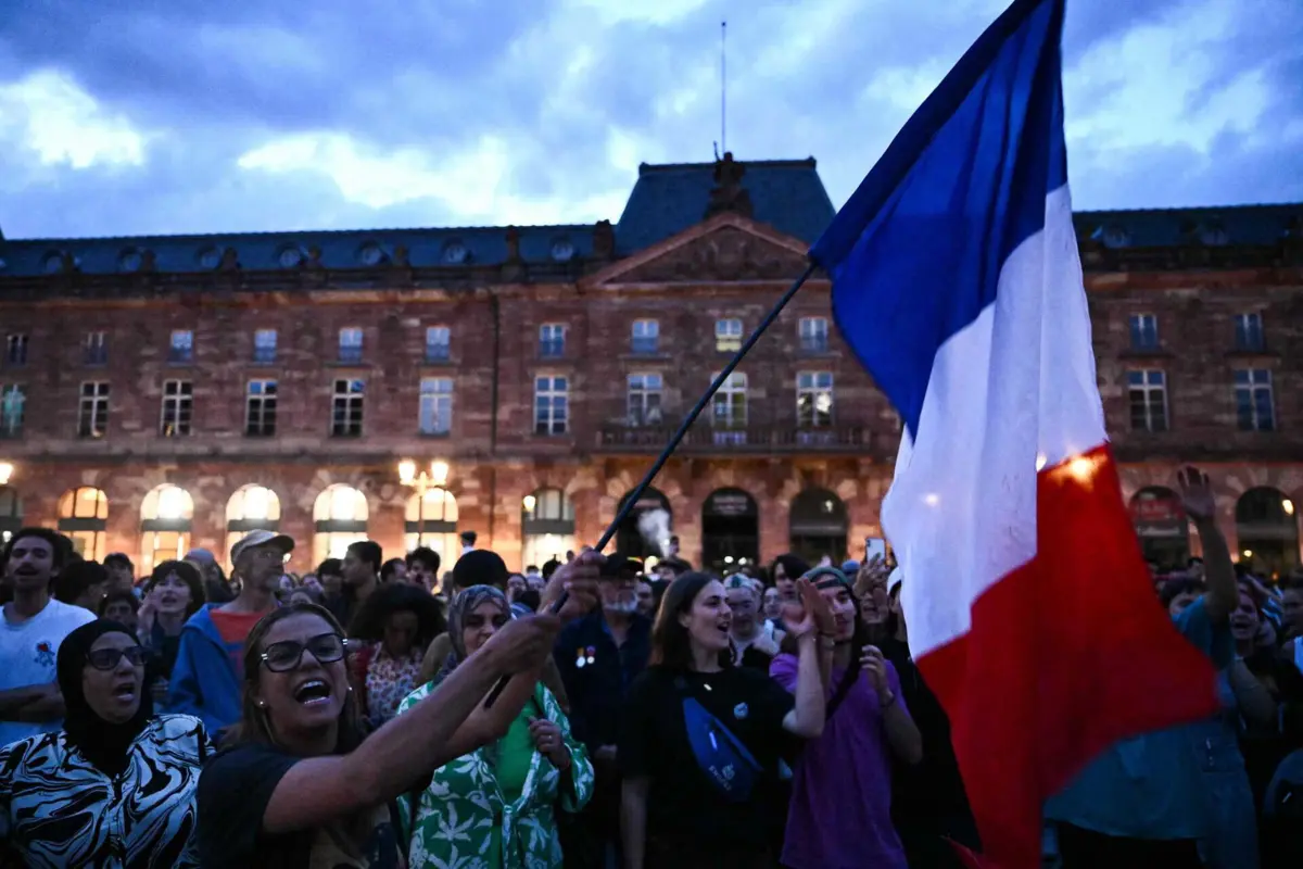 França: Votação nas legislativas lança dúvidas sobre futuro governo