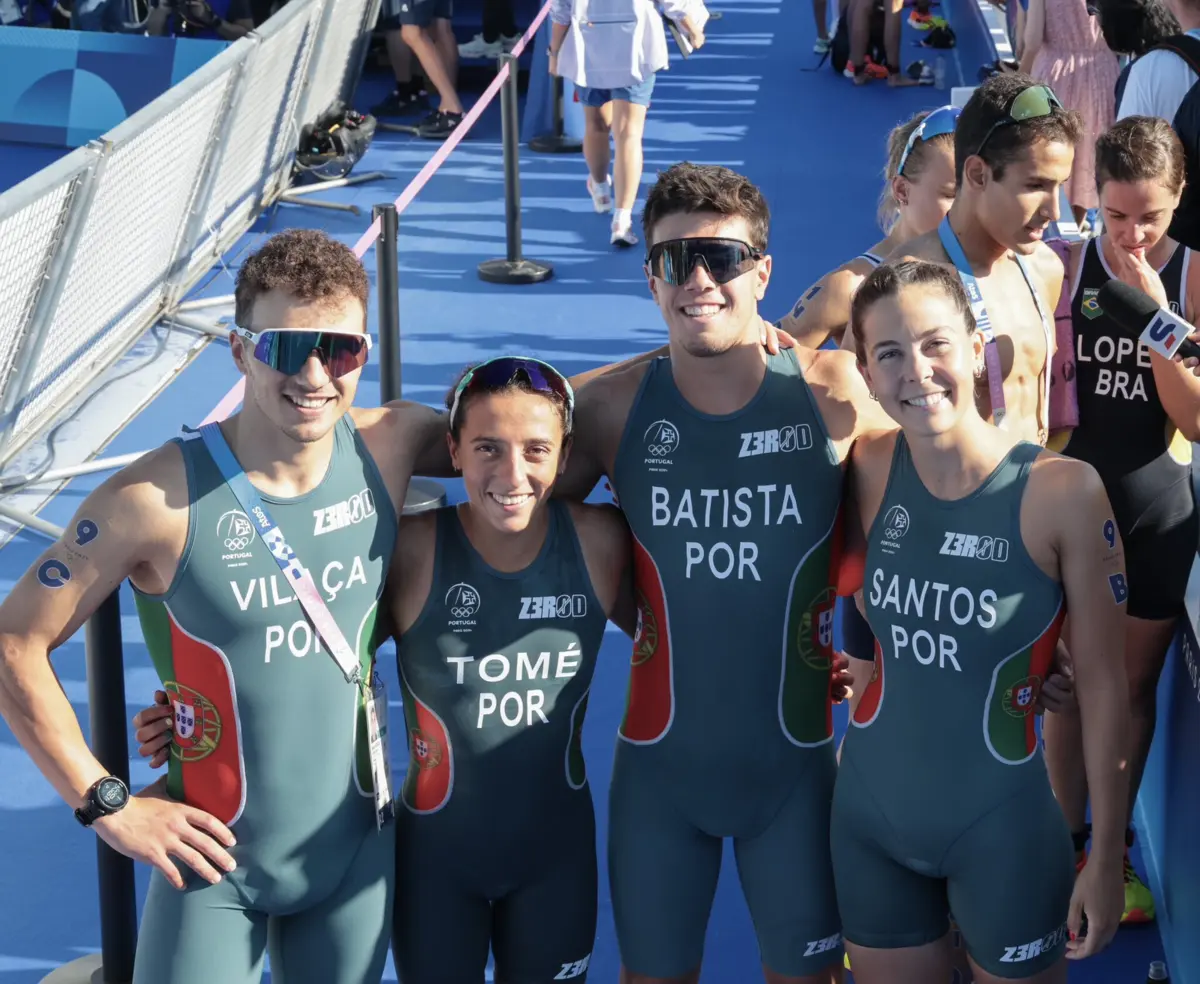 Batista e Melanie Santos, os dois à direita (Créditos: COP)