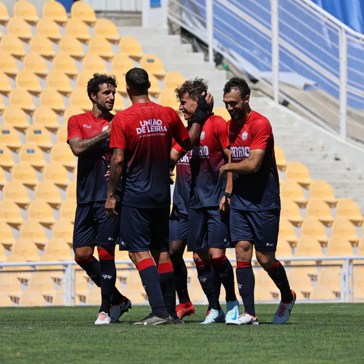 Imagem de contexto do artigo União de Leiria apresenta-se aos adeptos com vitória frente ao Tondela