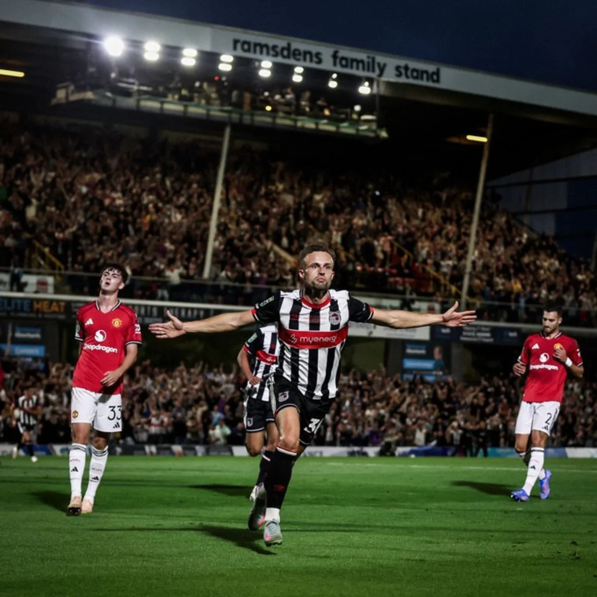 Imagem de contexto do artigo Após 26 penáltis, Manchester United eliminado por equipa do quarto escalão