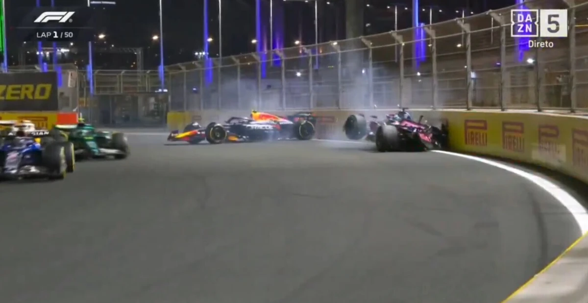 Imagem de contexto do artigo Partida caótica no GP da Arábia Saudita: acidente e Verstappen penalizado