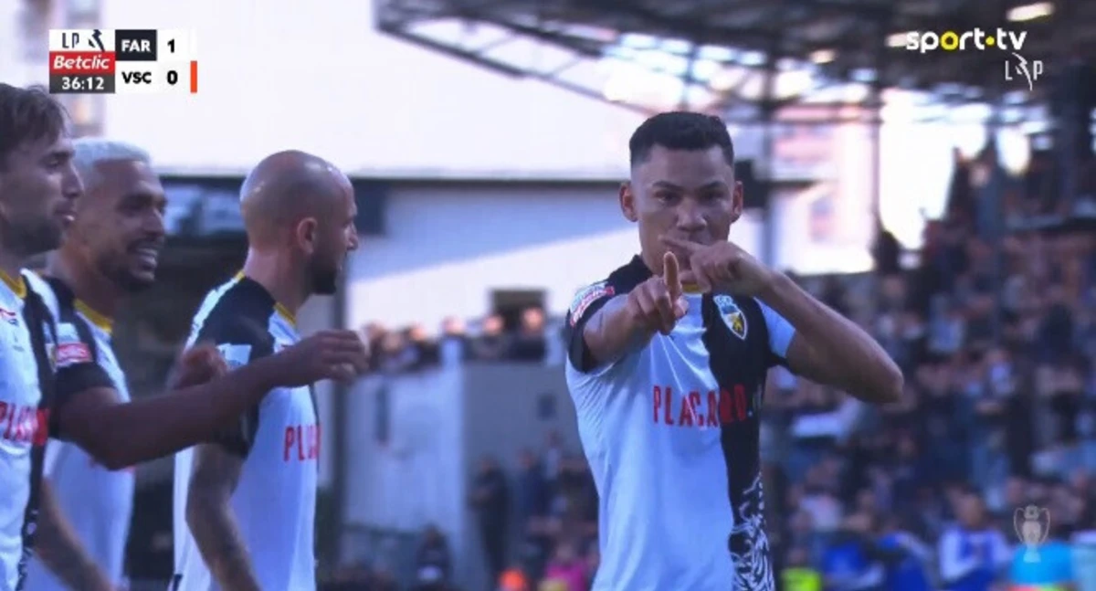 Imagem de contexto do artigo O golo de Cláudio Falcão que abriu o marcador do Farense-V. Guimarães
