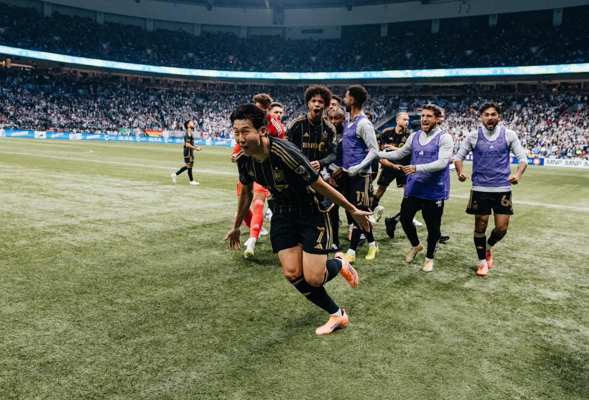 Imagem de contexto do artigo Son marcou golaço de livre para empatar a eliminatória, antes de falhar um penálti