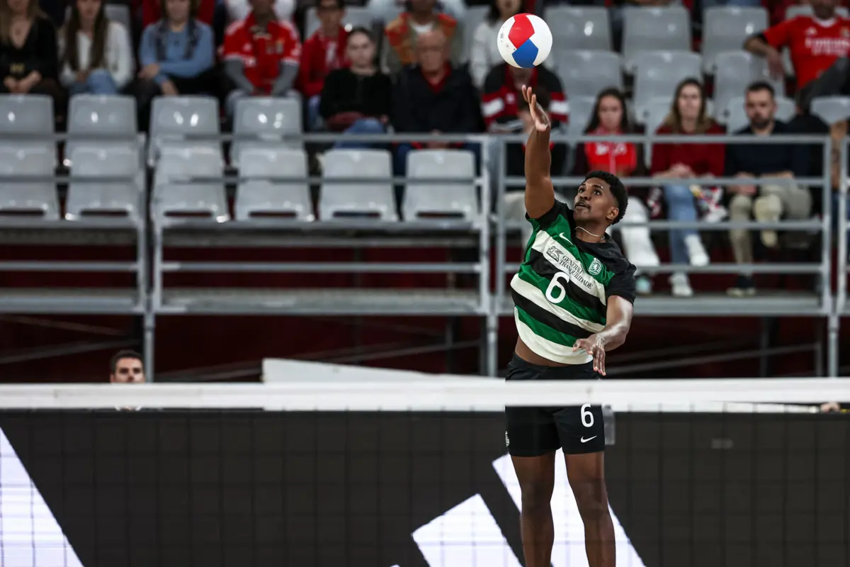 Kelton Tavares, central do Sporting (créditos: Mário Vasa)