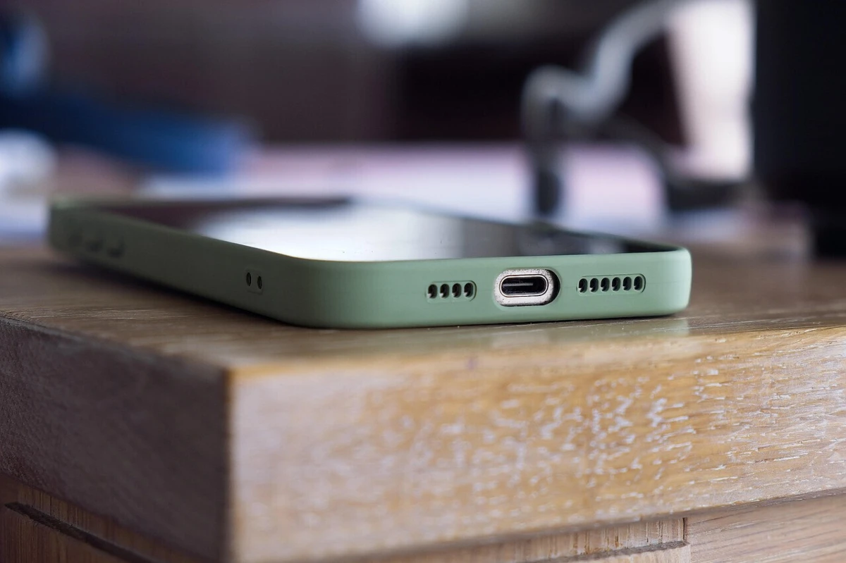 Imagem de contexto do artigo Três iPhones são descontinuados pela Apple