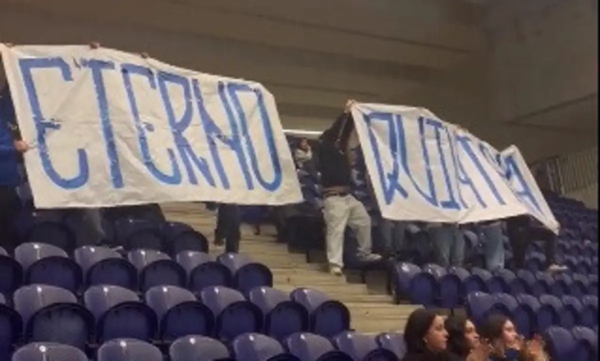 Homenagem a Alfedo Quintana (créditos: FC Porto)