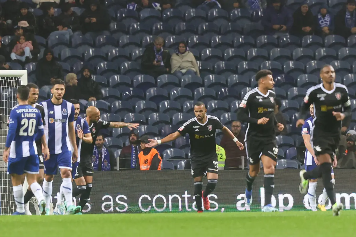 Fernando Andrade ao centro (créditos: (Ivan Del Val/Global Imagens)