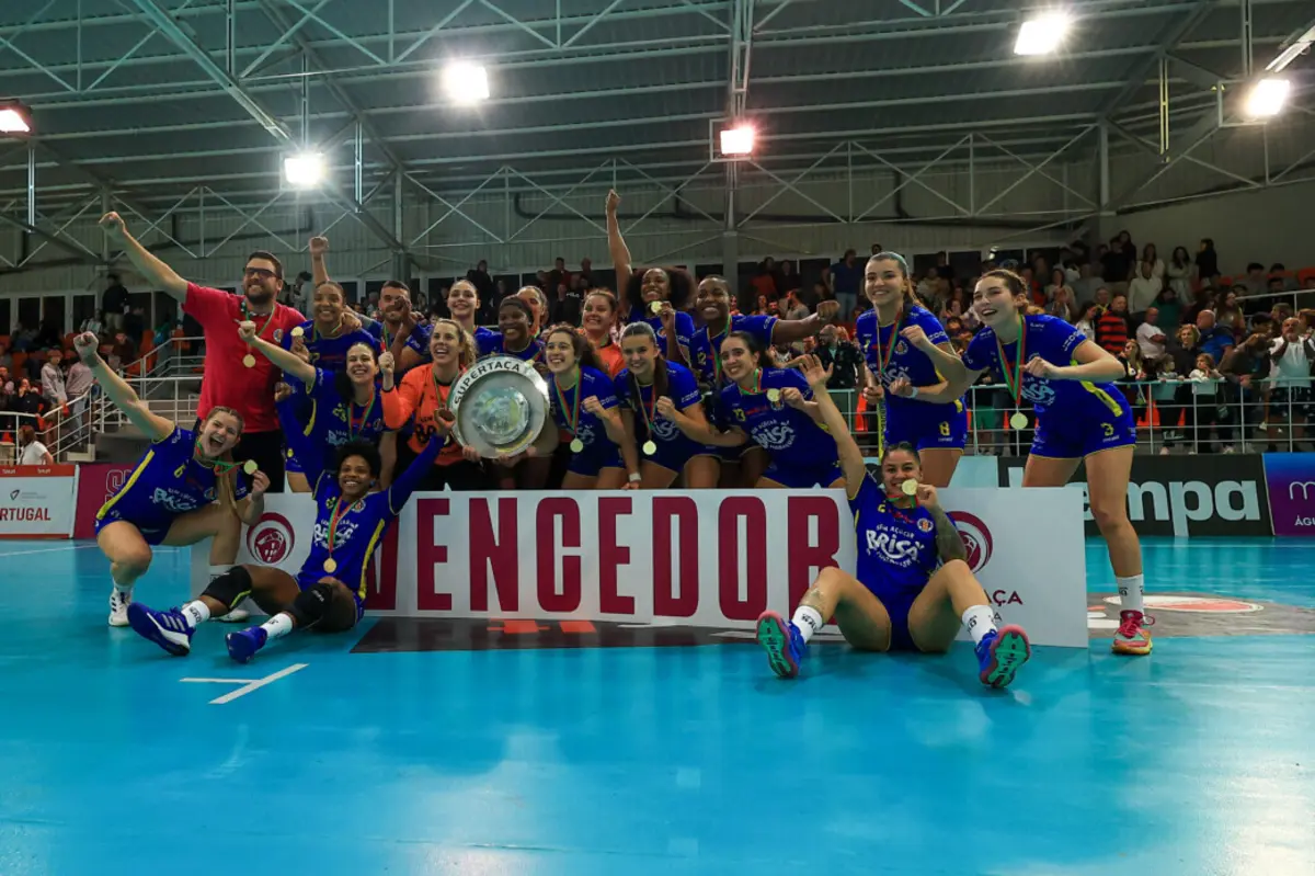 A festa do Madeira SAD (Reprodução: Federação de Andebol de Portugal)