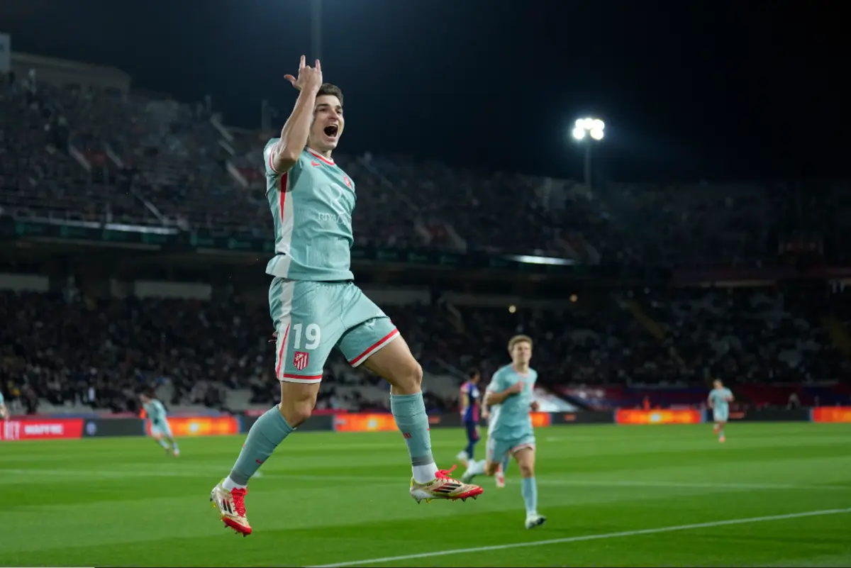 Julián Álvarez leva 20 golos pelo Atlético(Créditos: EPA)
