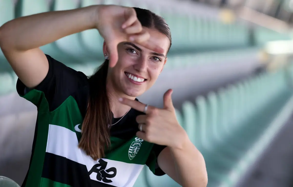 Sporting contratou defesa central Georgia Eaton-Collins (créditos: Sporting CP)