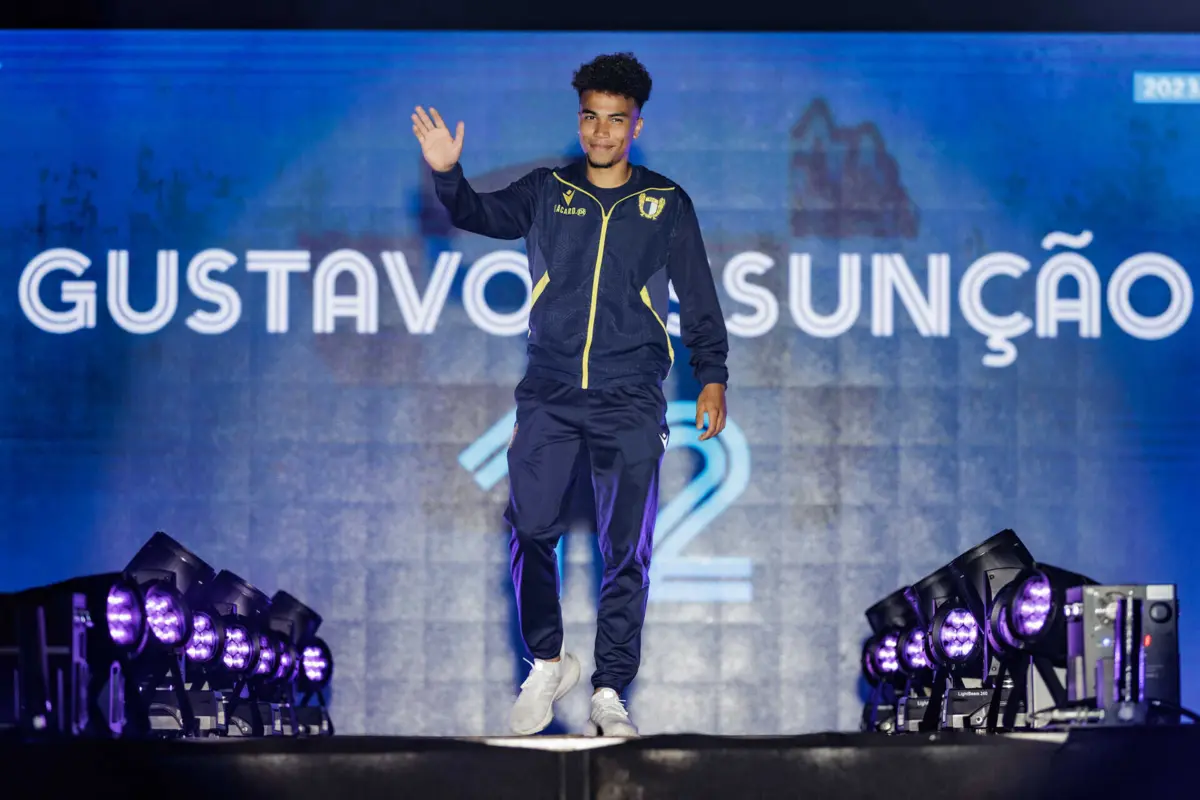 Imagem de contexto do artigo Gustavo Assunção regressa ao Famalicão após negócio na Hungria falhar