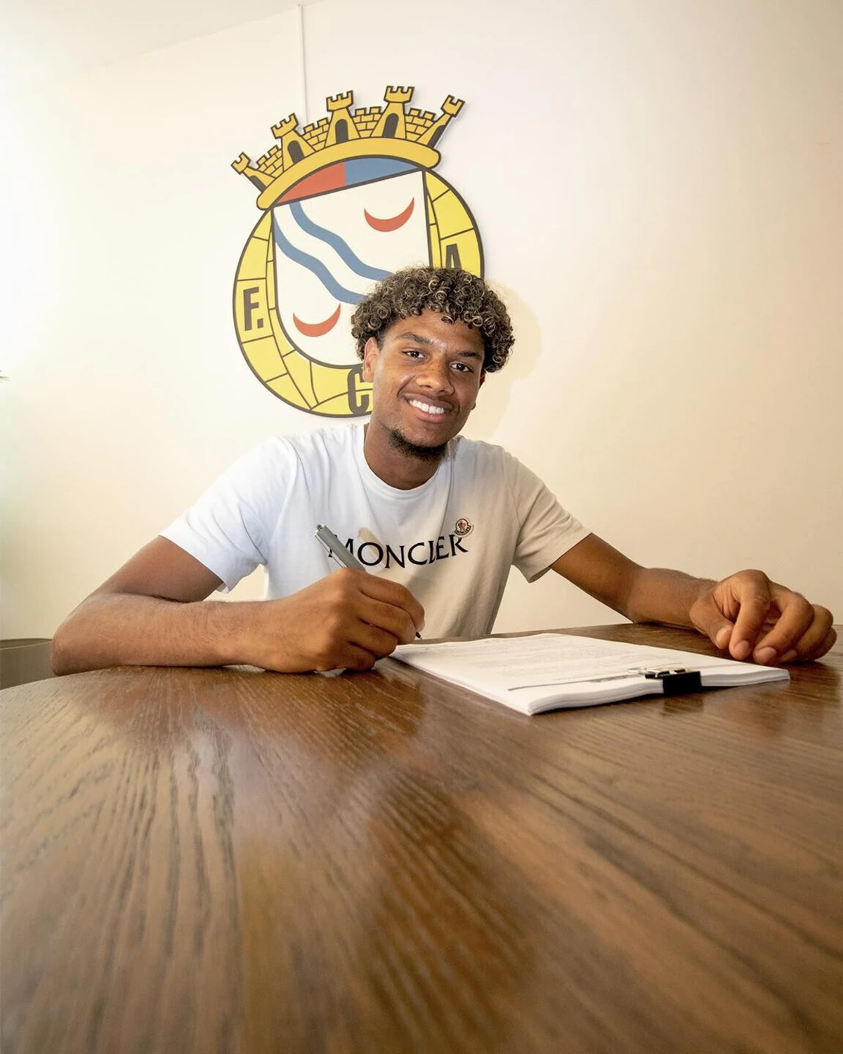 Imagem de contexto do artigo Alverca anuncia central francês proveniente do Estrasburgo