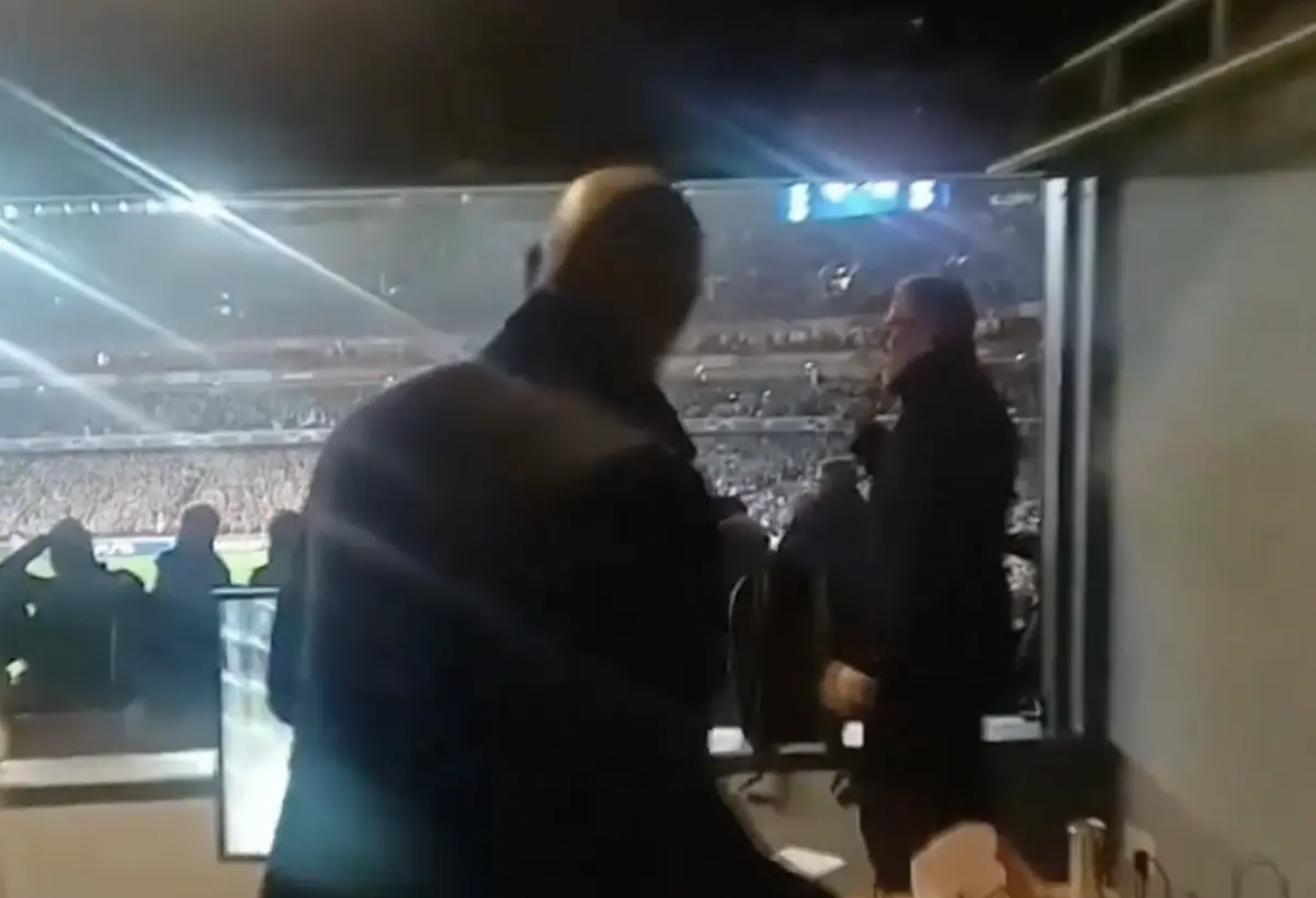 Imagem de contexto do artigo Thierry Henry adivinhou que Galeno ia falhar penálti: "A forma como colocou a bola..."