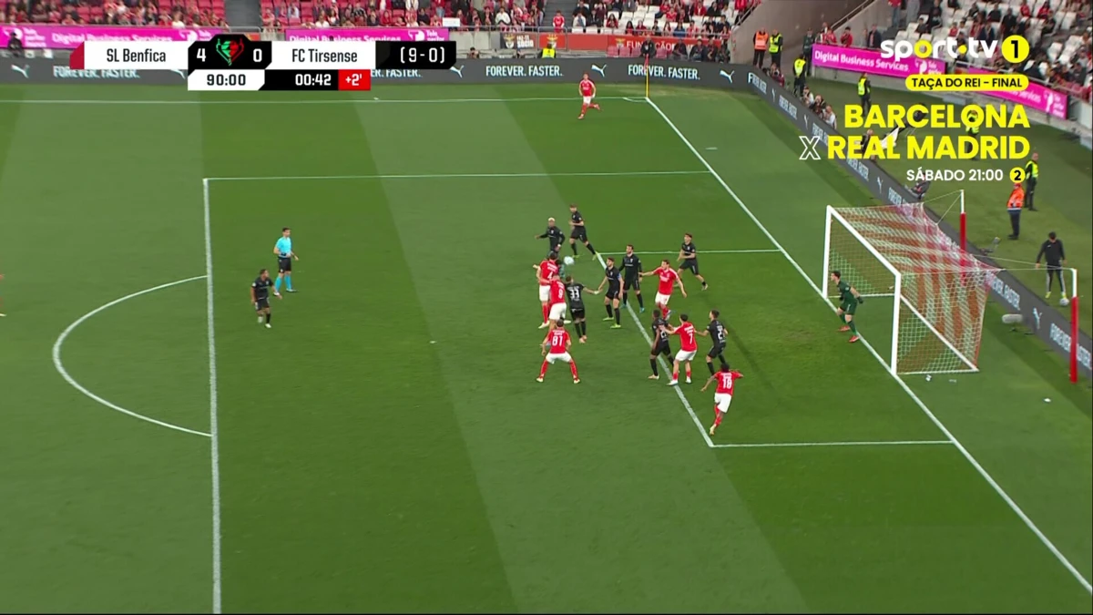 Imagem de contexto do artigo Benfica-Tirsense: Leandro Barreiro fecha a goleada e faz o golo 300 "de" Bruno Lage. Ora veja