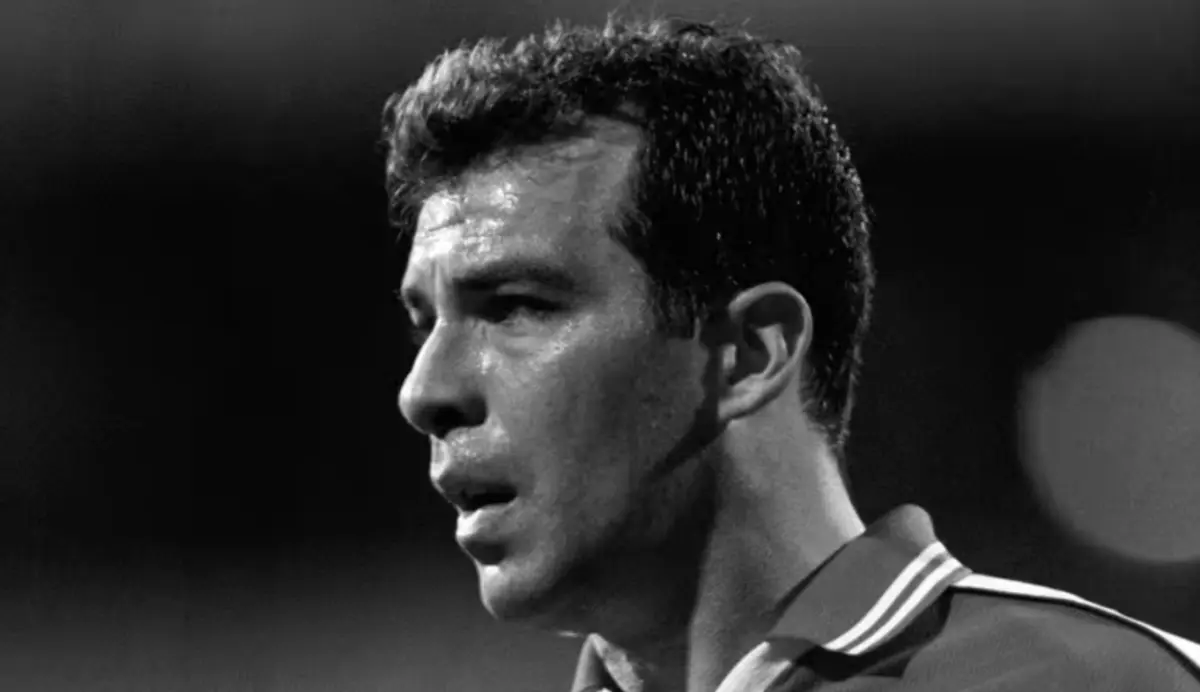 Imagem de contexto do artigo Charlton sem dúvidas: "Jorge Costa foi um dos melhores centrais do clube"