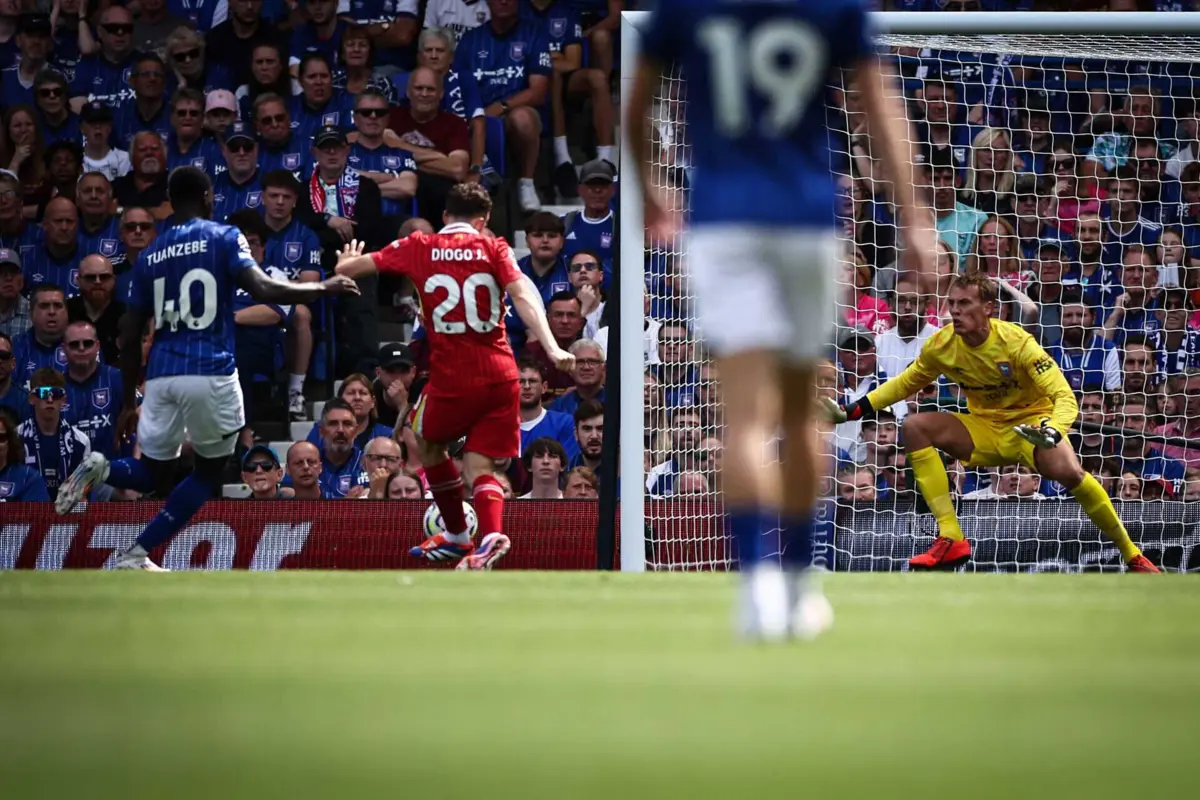 Diogo Jota marcou no triunfo do Liverpool (Créditos: AFP)