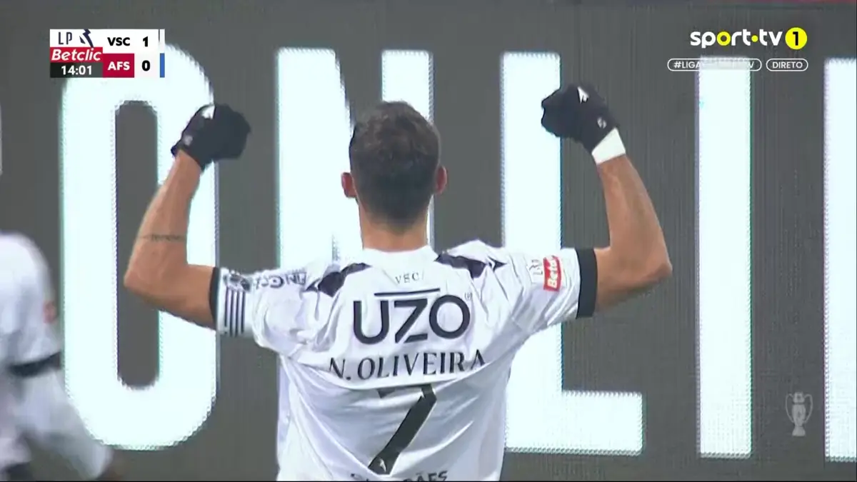 Imagem de contexto do artigo V. Guimarães-Aves SAD: Nélson Oliveira abre o marcador em contra-ataque