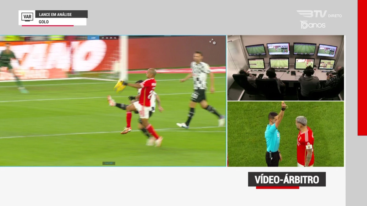 Imagem de contexto do artigo Benfica-Boavista: Di María marcou, VAR invalidou por mão de João Mário