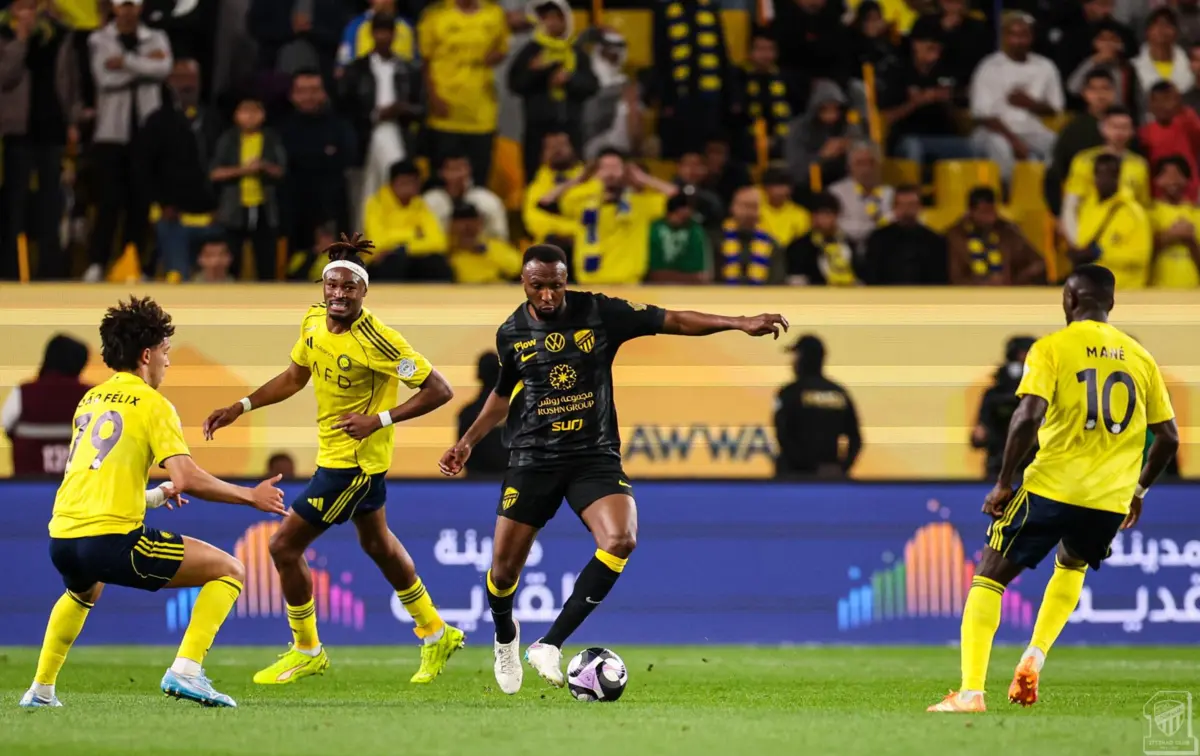 Fabinho e João Félix