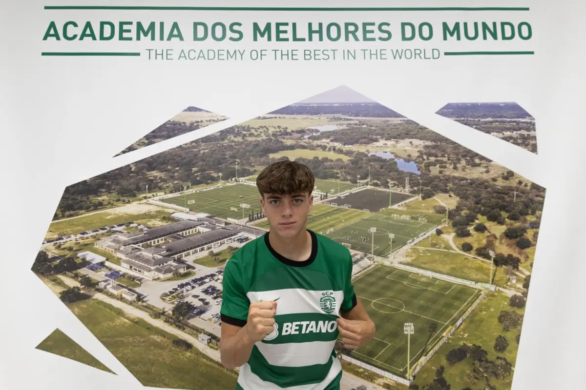 Imagem de contexto do artigo "Mauro Couto tem condições para dar o salto para a equipa principal do Sporting"