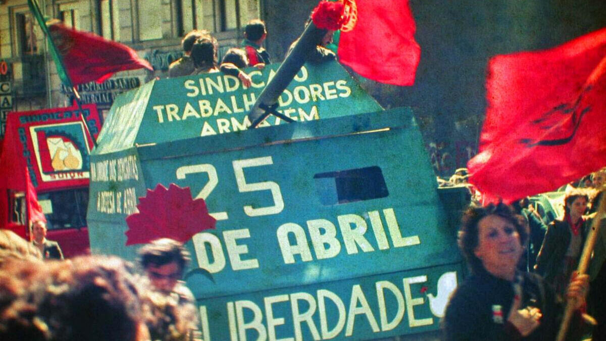 O dia em que Deodato Fernandes cravou 15 balas no Quartel do Carmo para ...