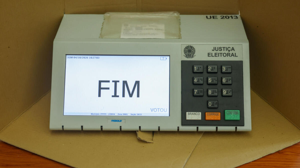 "We noticed there was a high abstention rate." Polls closed in Portugal for the Brazilian elections