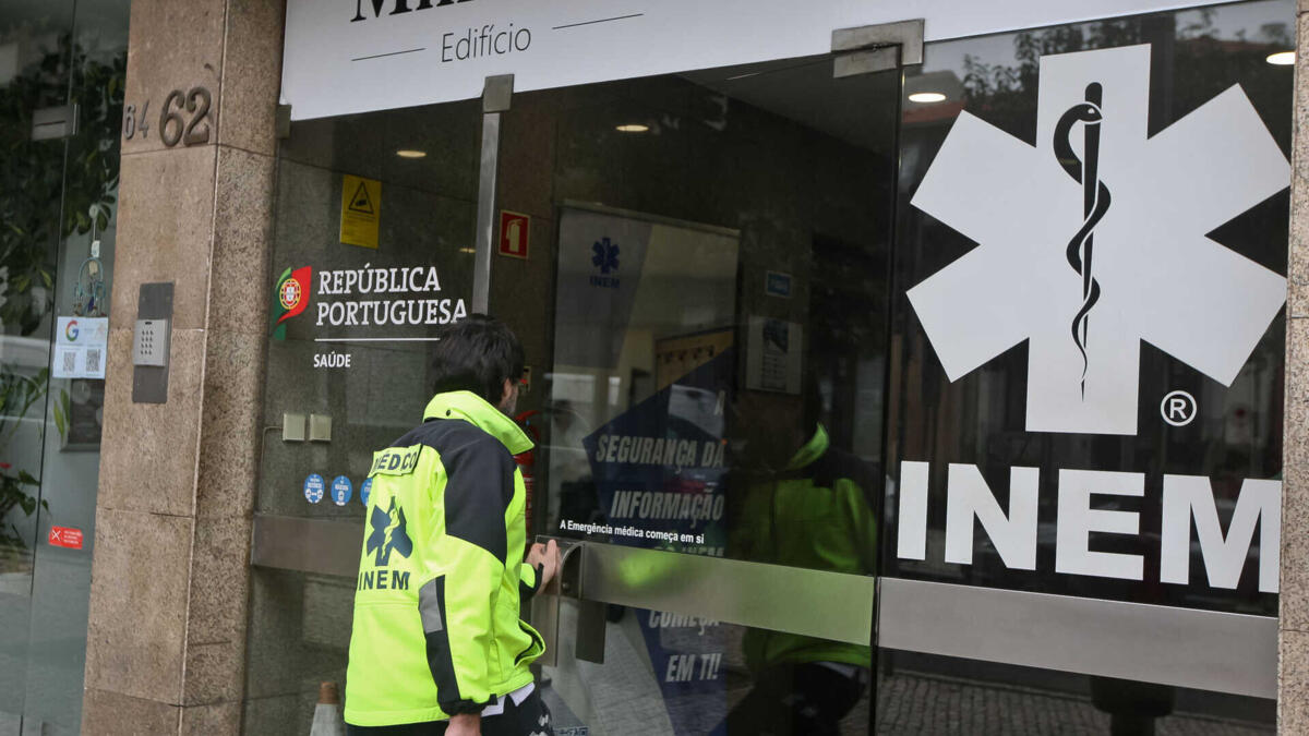 Comissão para a refundação do INEM propõe central única de atendimento ...