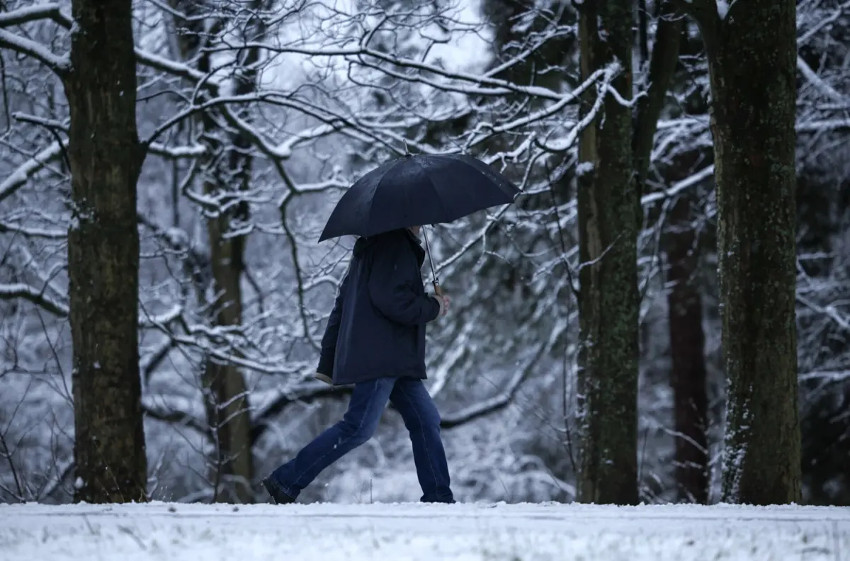 Imagem de contexto do artigo Voos cancelados ou desviados. Tempestade de neve afeta operações em aeroportos do Reino Unido e Alemanha