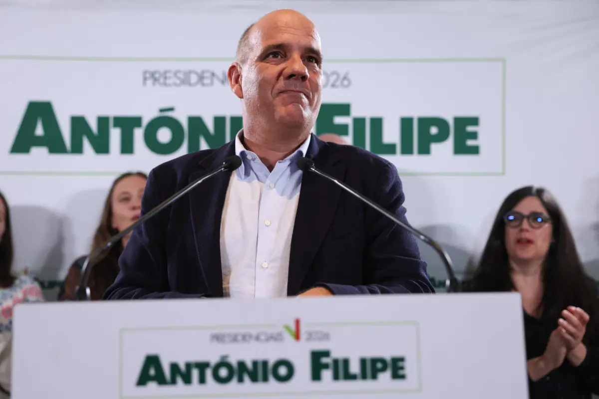 General secretary od Portuguese Communist Party (PCP) Paulo Raimundo speaks at his campaign headquarters in Lisbon, Portugal, 18 January 2026. More than 11 million voters are called upon to elect the new President of the Portuguese Republic, who will succeed Marcelo Rebelo de Sousa, who has reached the limit of his terms in office. There are 11 accepted candidates, a record number. ANTÓNIO COTRIM/LUSA