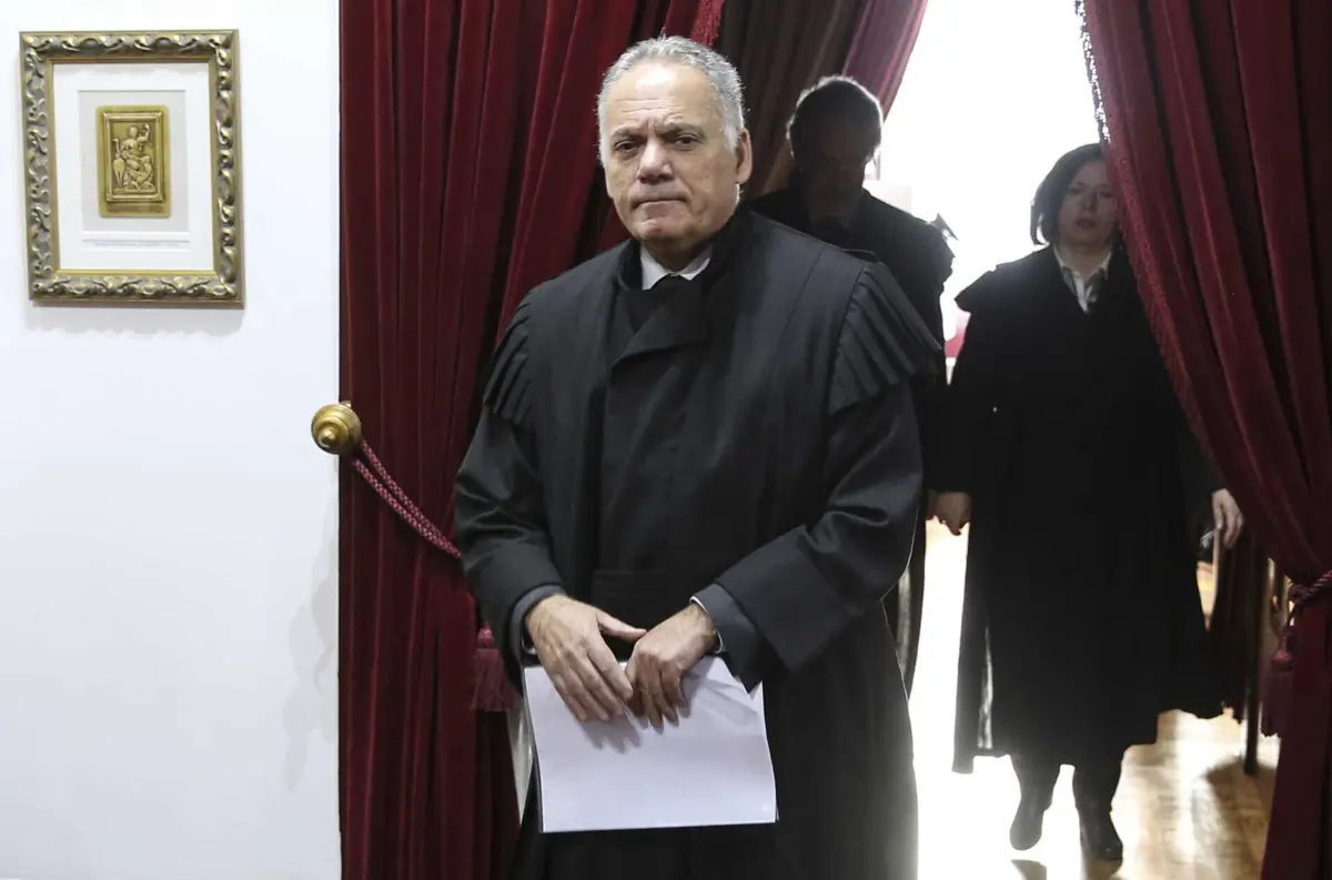 O ex-PGR acredita que Amadeu Guerra possa ser a "pessoa mais habilitada" para lidar com a crimindalidade económica