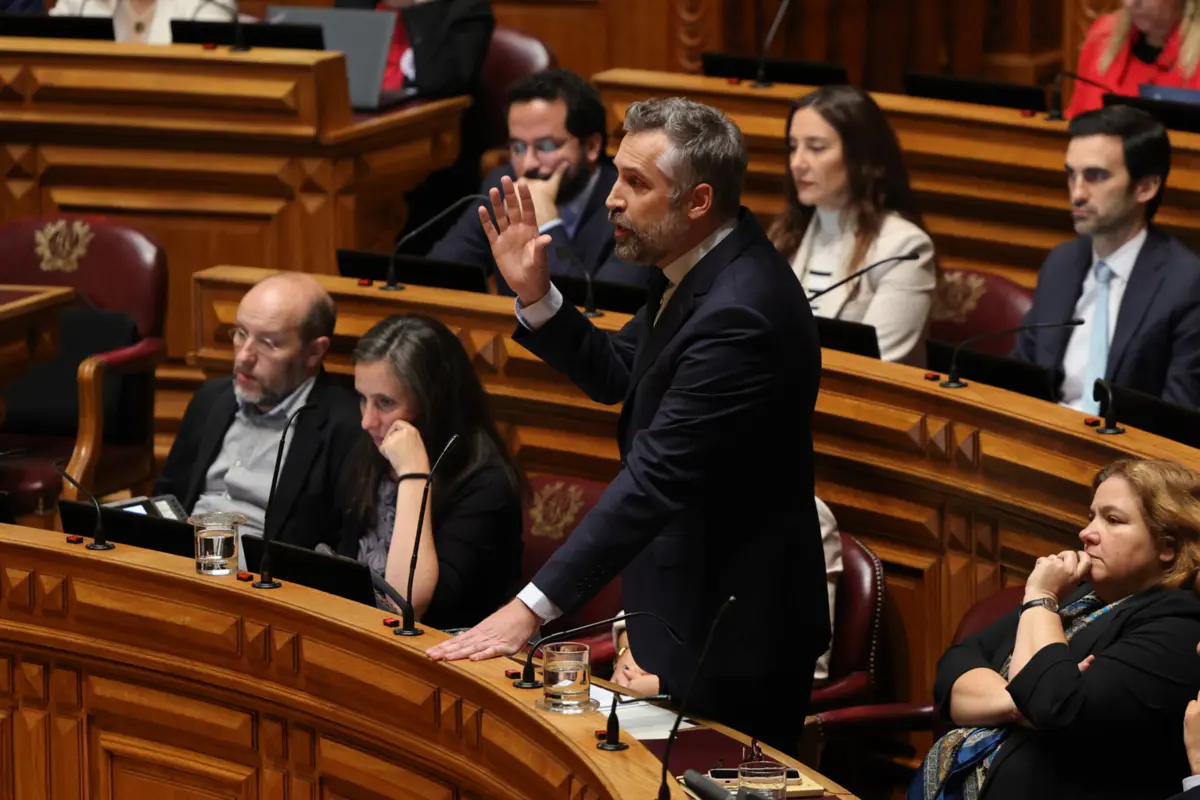 Pedro Nuno Santos acusa o ministro da Educação de "manipulação de números"