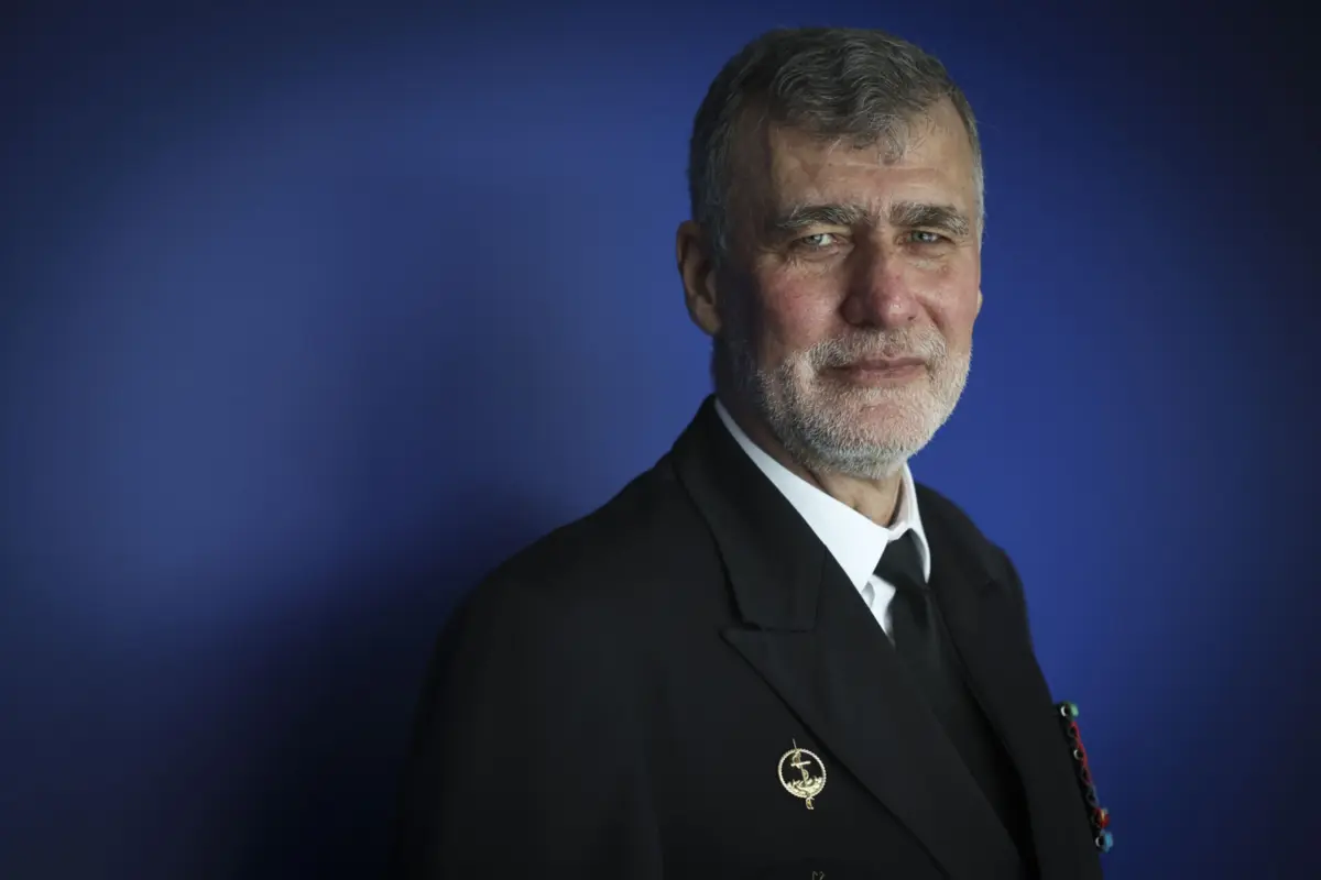 Margarida Davim afirma que o almirante atira "pequenas farpas" aos protocandidatos, procurando "mostrar a sua vantagem"