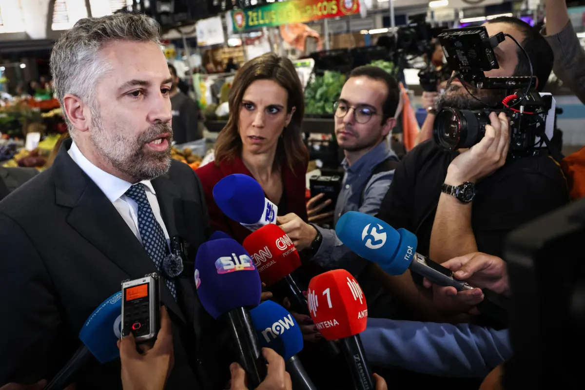 Imagem de contexto do artigo Uma semana depois do Bolhão, PS faz campanha em mercado. IVA zero é trunfo para “ganhar” legislativas