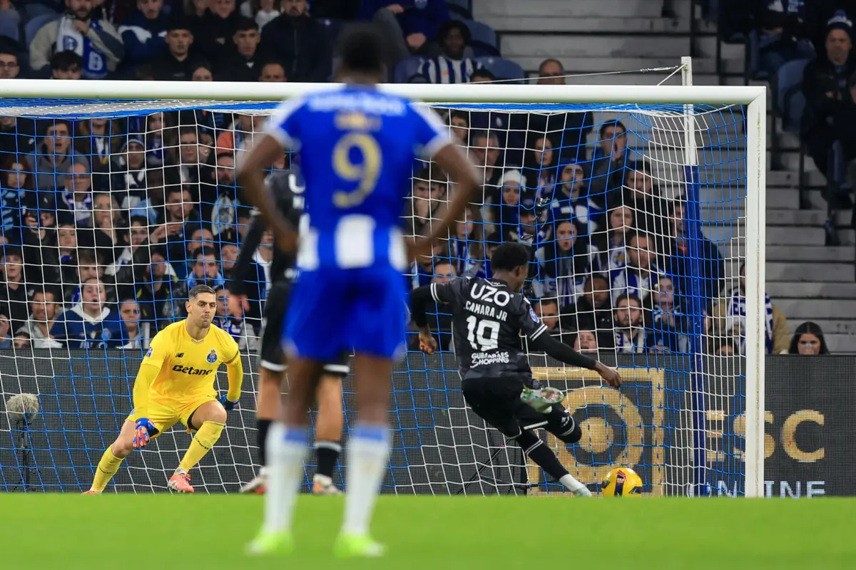 Imagem de contexto do artigo Vitória SC foi ao Dragão conquistar um lugar na final four. Veja os golos