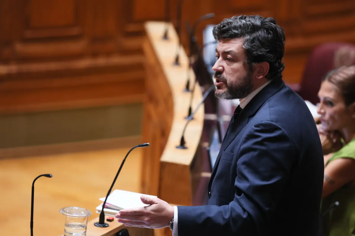 Imagem de contexto do artigo PS quer “equilíbrio” e especificidade para CPLP e UE na revisão da lei da nacionalidade