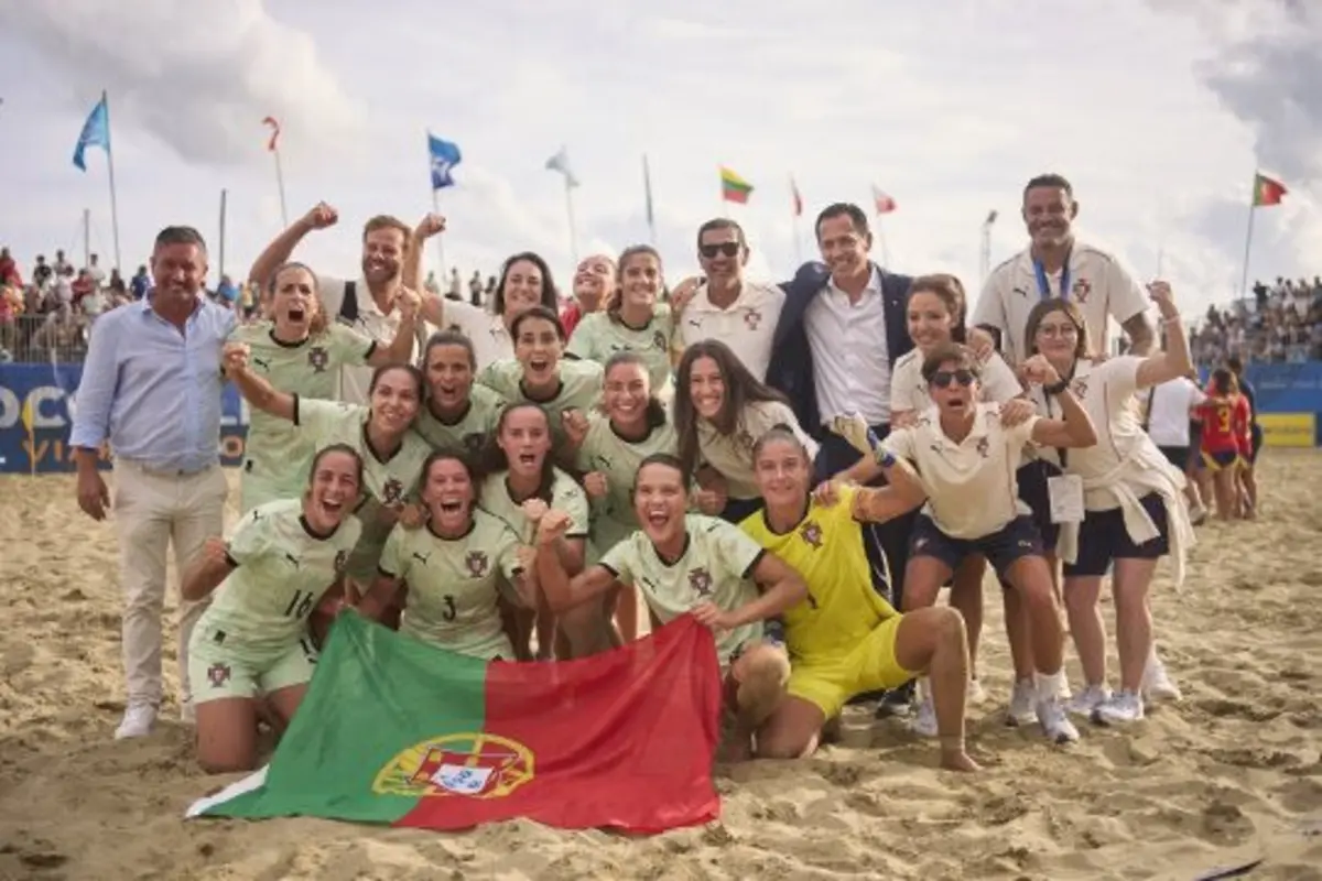 Imagem de contexto do artigo Portugal bate Espanha e conquista, pela primeira vez, Liga Europeia feminina de futebol de praia