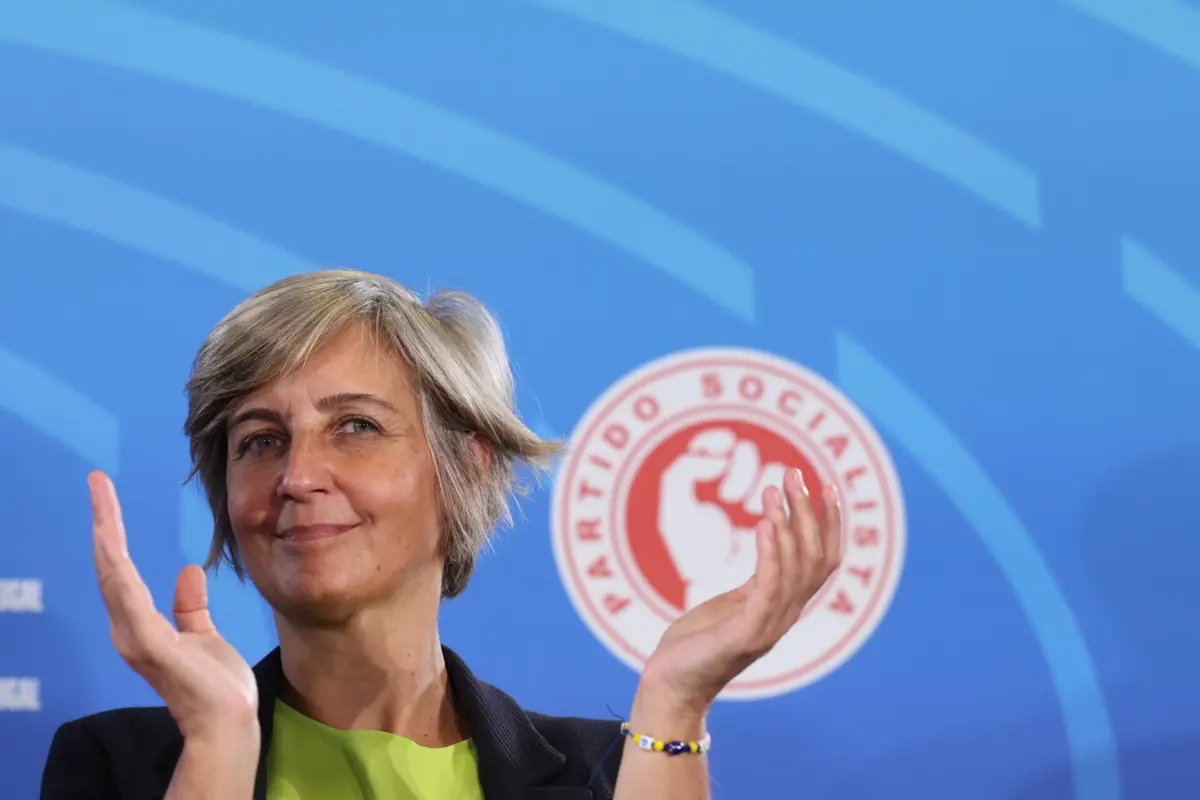 A cabeça de lista do PS, Marta Temido. É a primeira mulher a vencer eleições em Portugal