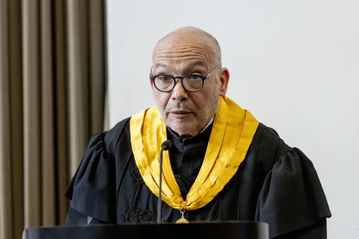 Imagem de contexto do artigo Diretor da Faculdade de Medicina do Porto defende que alunos têm direito a entrar no curso e recusa "cunhas"