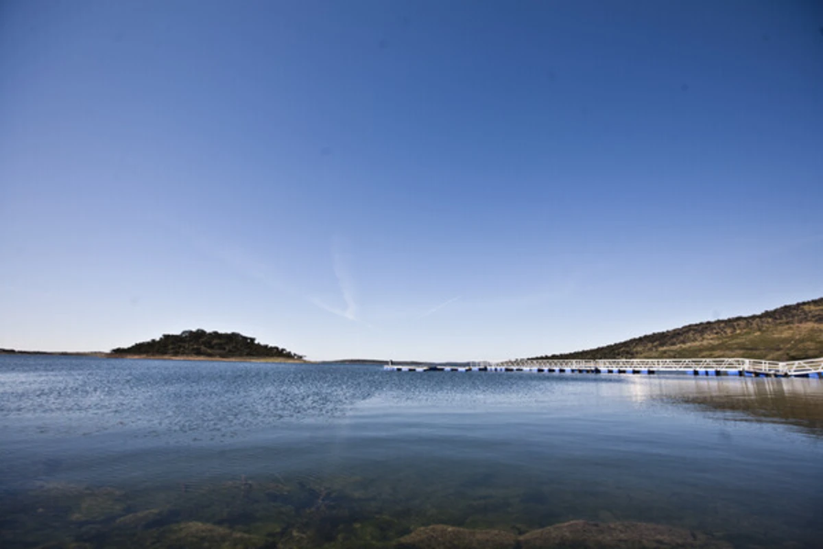 Imagem de contexto do artigo "Rio Guadiana está a renascer." Alqueva tem água com fartura para "os próximos três anos"
