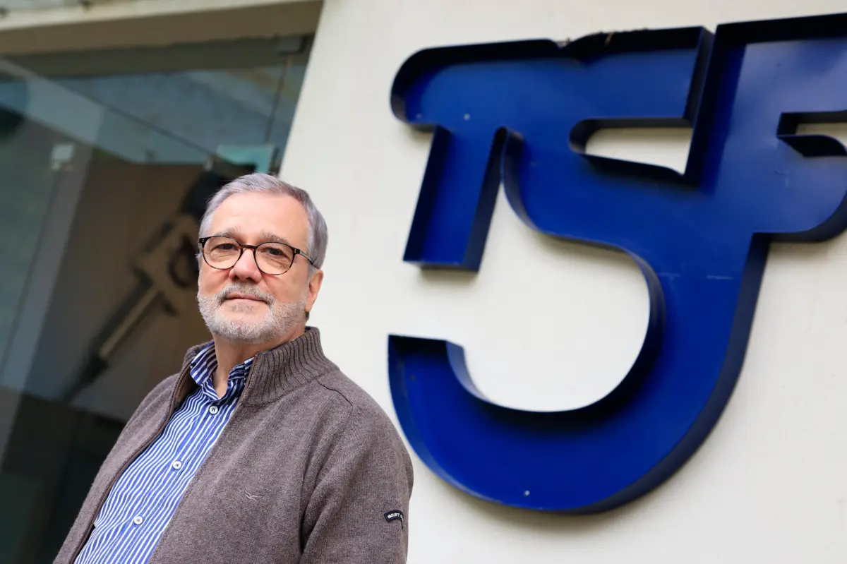 Imagem de contexto do artigo Mário Mourão: "Só se formos empurrados da mesa a pontapé é que abandonaremos a negociação"