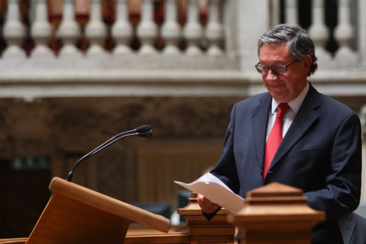 Imagem de contexto do artigo Antigo ministro Couto dos Santos encontrado morto num campo de golfe