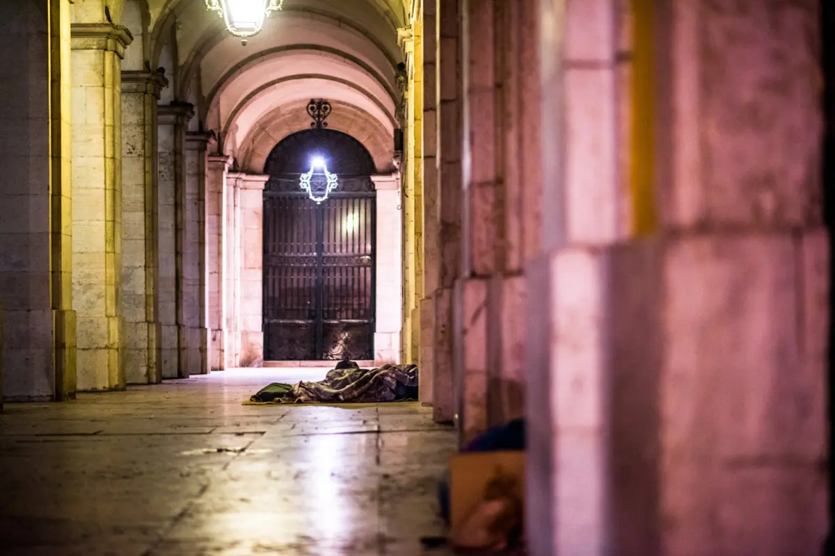 Imagem de contexto do artigo Câmara de Lisboa reforçou apoio às pessoas em situação de sem-abrigo devido ao frio