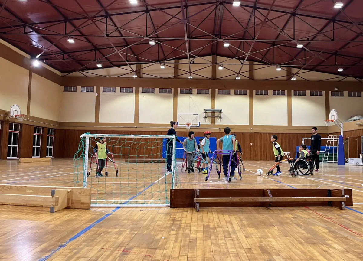 Imagem de contexto do artigo Muito mais do que marcar golos, "são aceites". Frame football, o desporto que ajuda a “relativizar” a paralisia cerebral