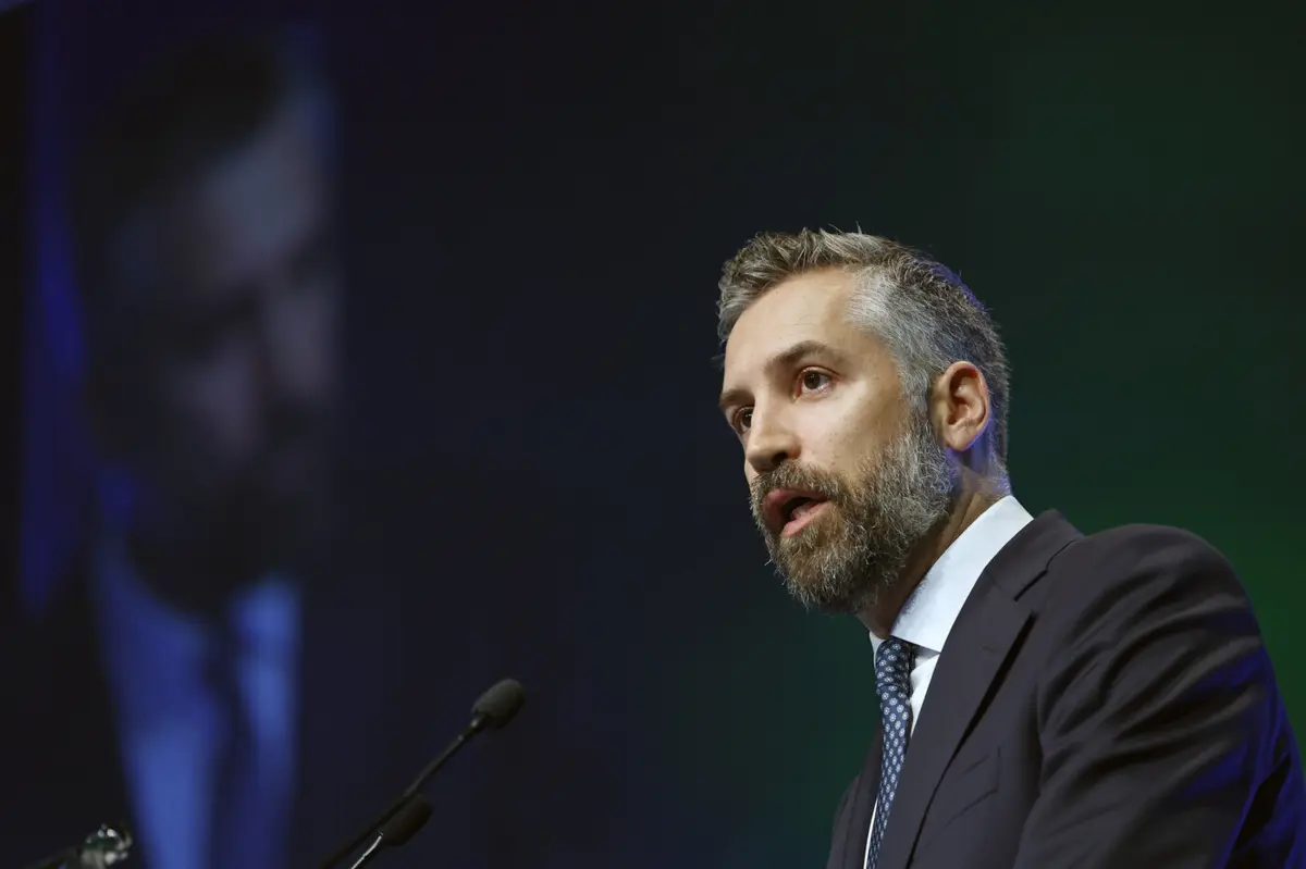 Imagem de contexto do artigo Pedro Nuno Santos rejeita qualquer orientação para compra de ações dos CTT