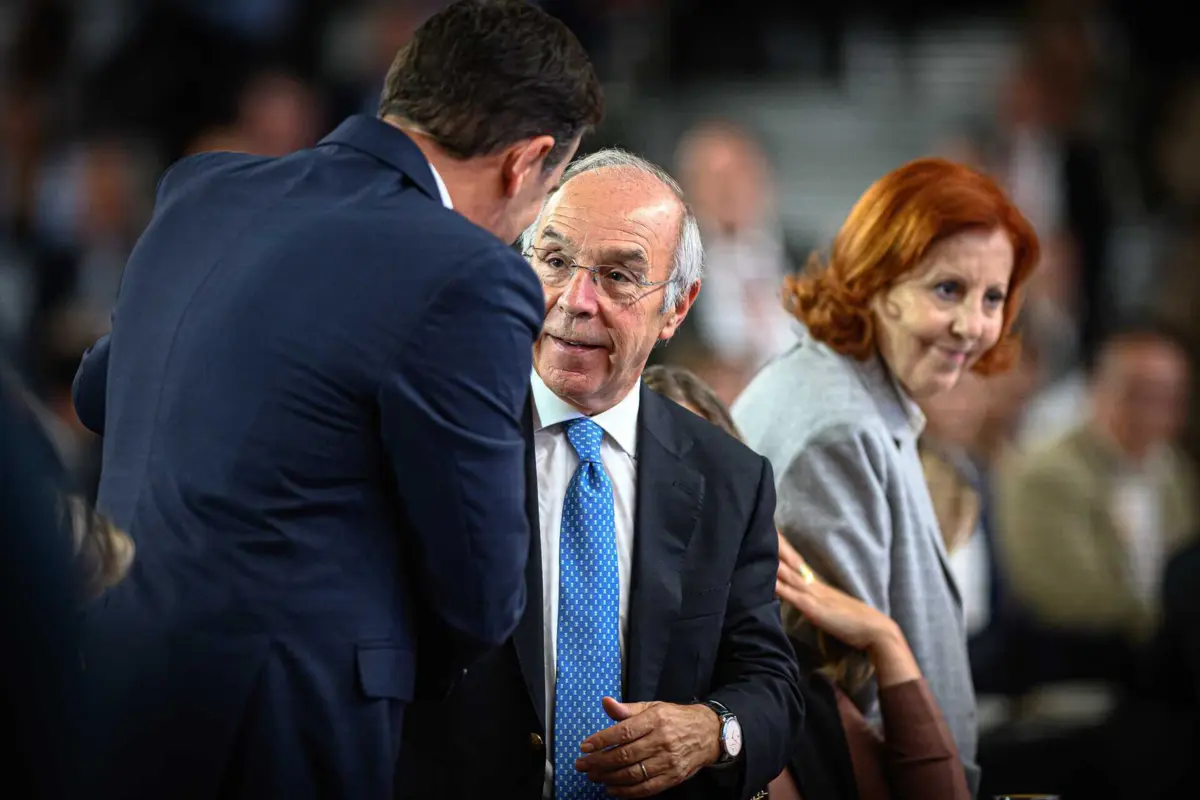 Imagem de contexto do artigo Marques Mendes quer pacto para "regeneração da política" e recusa ser cópia de Marcelo