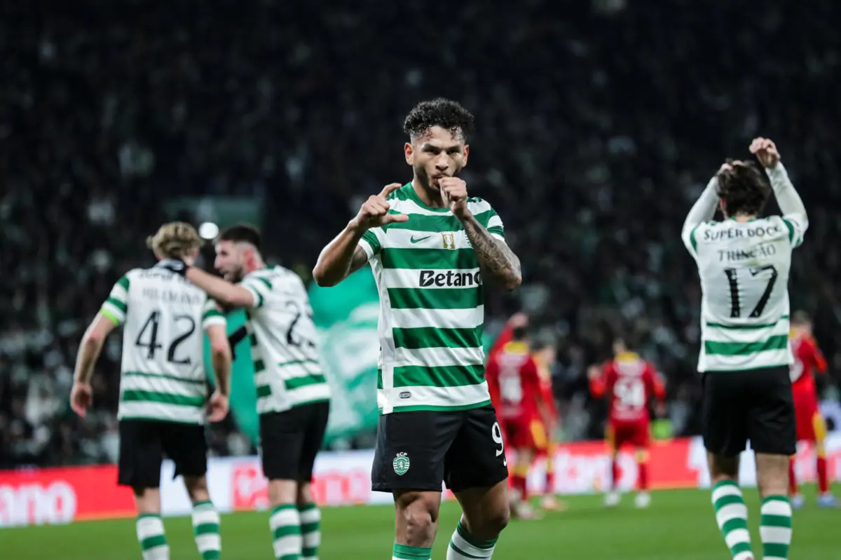 Suárez fez um hat-trick na partida