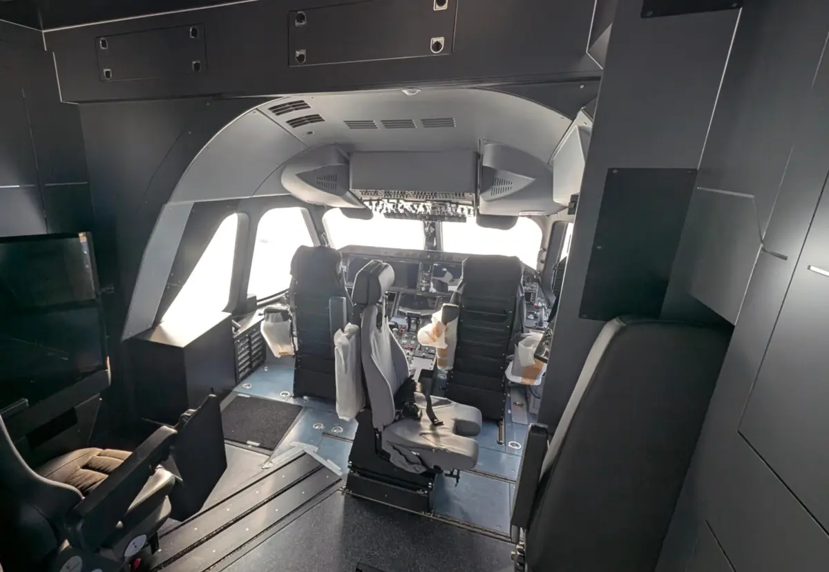 Imagem de contexto do artigo Simulador de voo único na Europa chega a Beja. Força Aérea vai treinar com réplica do avião KC-390