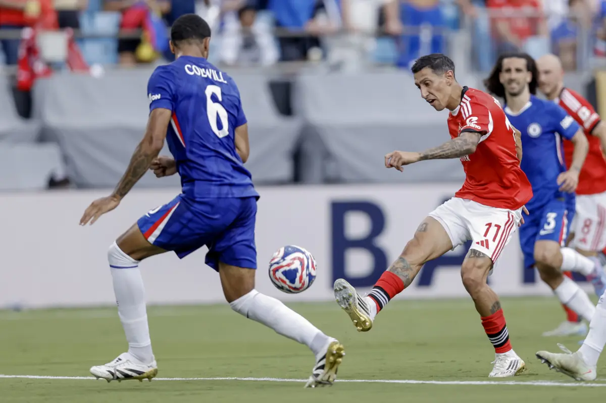 Imagem de contexto do artigo Benfica despede-se do Mundial de Clubes com derrota frente ao Chelsea. Veja os golos