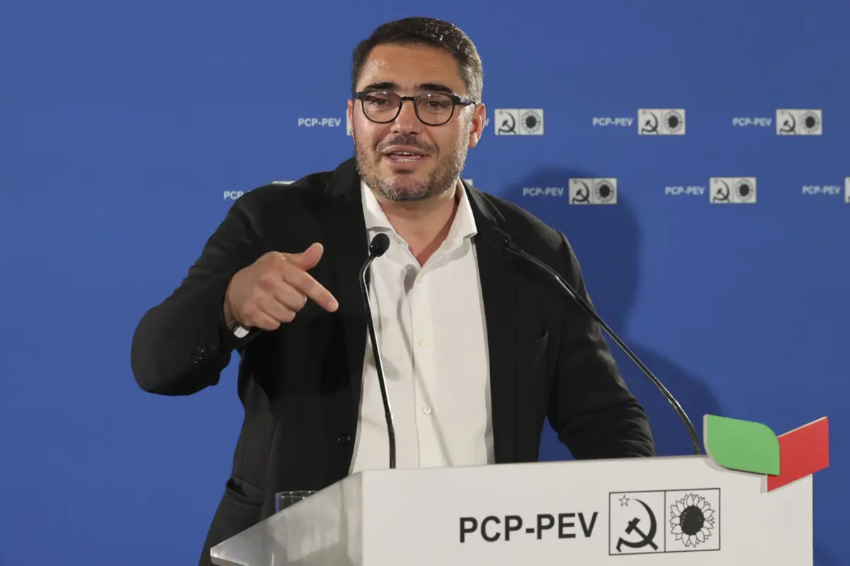 Para João Oliveira, com o voto na CDU, os portugueses rejeitaram "visões e conceções do pensamento único"