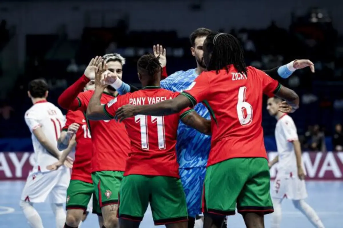 Imagem de contexto do artigo Portugal vence Tajiquistão e garante apuramento para os oitavos do Mundial de futsal